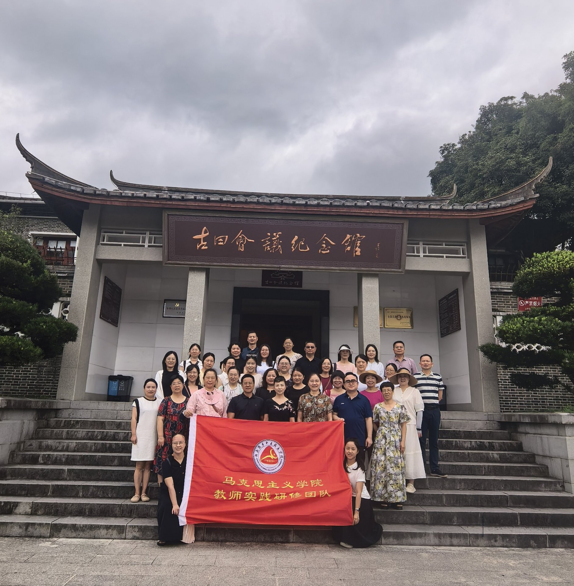 可按栏目扩展阅读相关条目